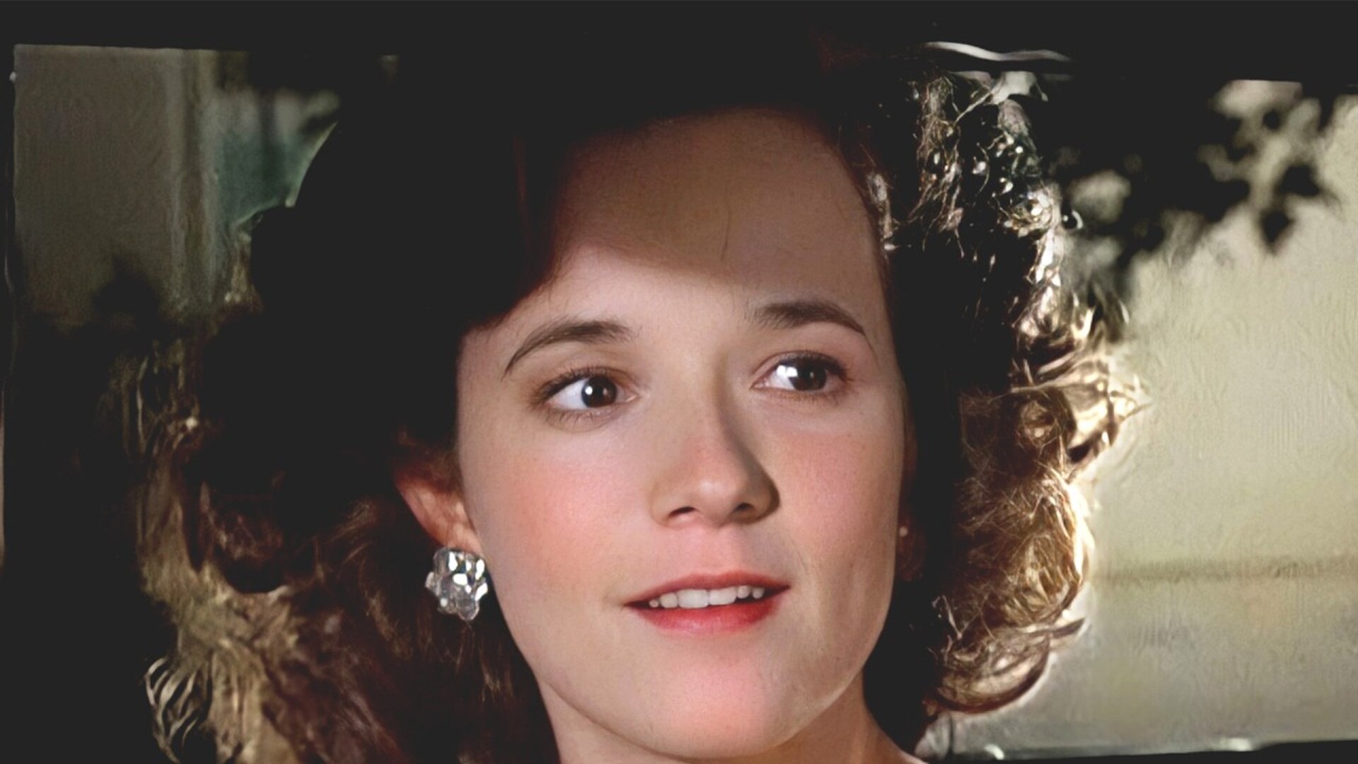 Video thumbnail for The Most Awkward On-Screen Love Scenes In Kids Movies