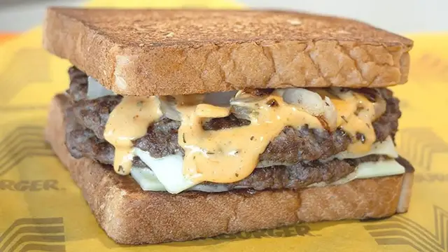 Video thumbnail for The Fast Food Spot With The Best Patty Melt Might Surprise You