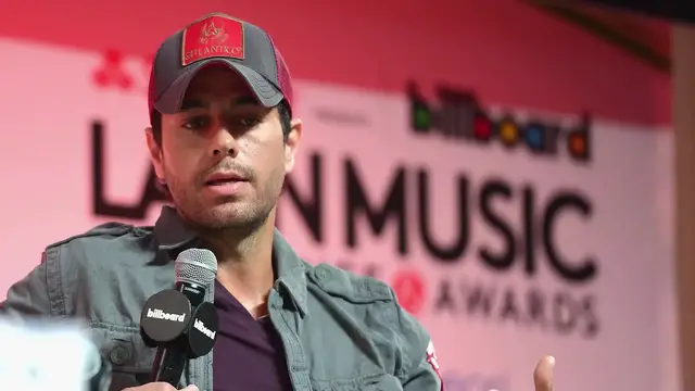 Video thumbnail for What We Know About Kournikova's Relationship With Iglesias