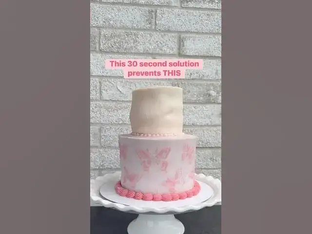 Video thumbnail for Don’t assume the bottom cake can support the weight of the top cake! Not even this tiny 4”! #cake