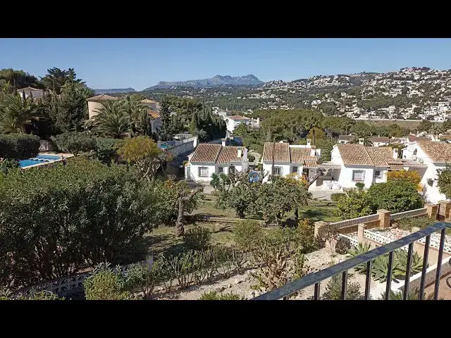 Video thumbnail for Bungalow in Moraira for sale € 275,000 in Alicante   Spanish Casa Properties