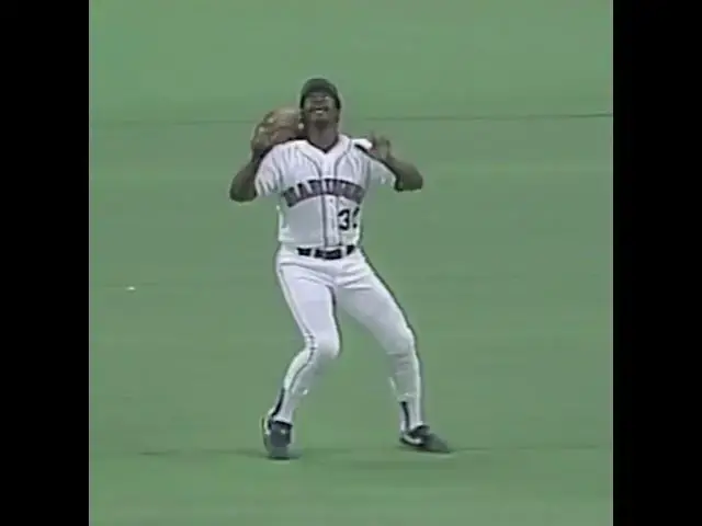 'Video thumbnail for Ken Griffey Jr. STEALS a Fly Ball from Dad 😳'