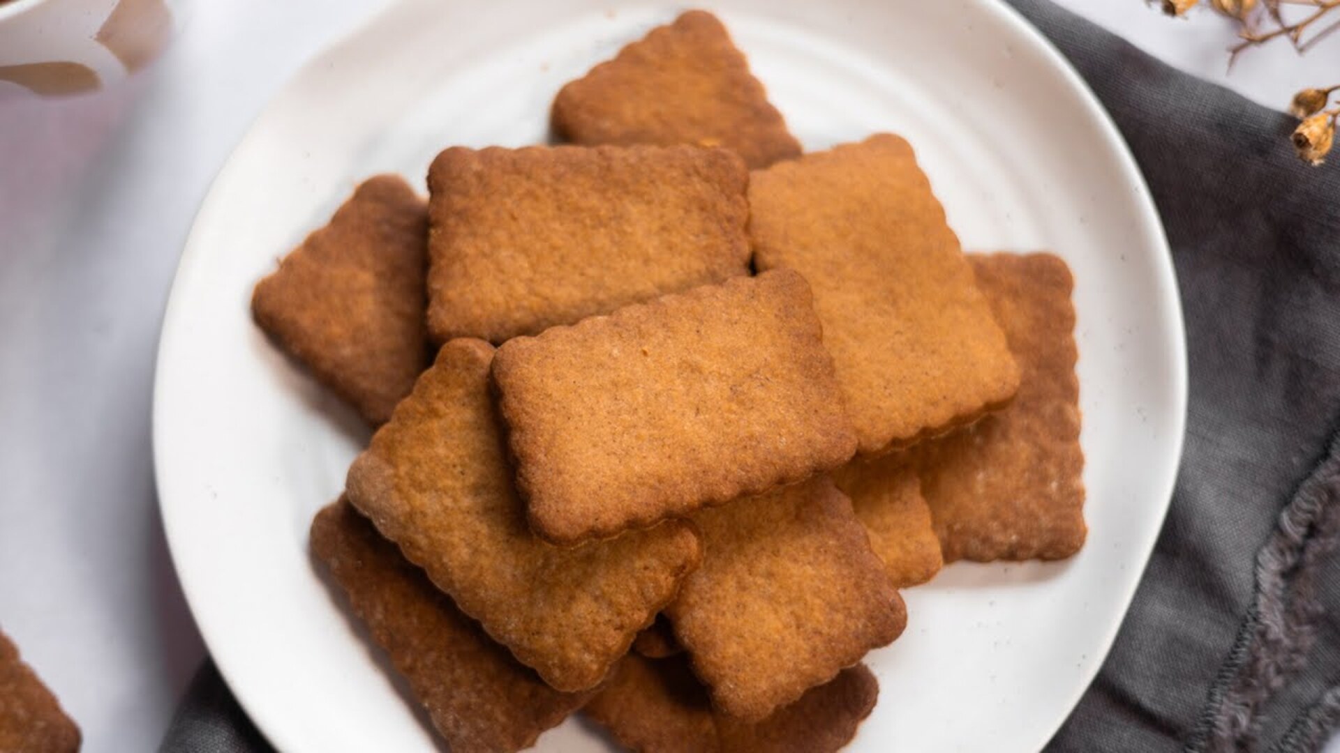 Video thumbnail for Copycat Biscoff Speculoos Cookies Recipe