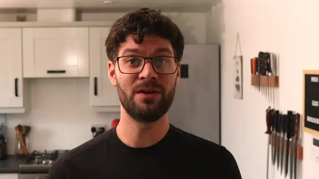 Video thumbnail for 4 WAYS TO COOK EGGS (Egg Basics)(720P HD)