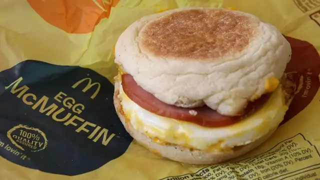 Video thumbnail for The Breakfast Sandwich Hack McDonald's Doesn't Want You To Know