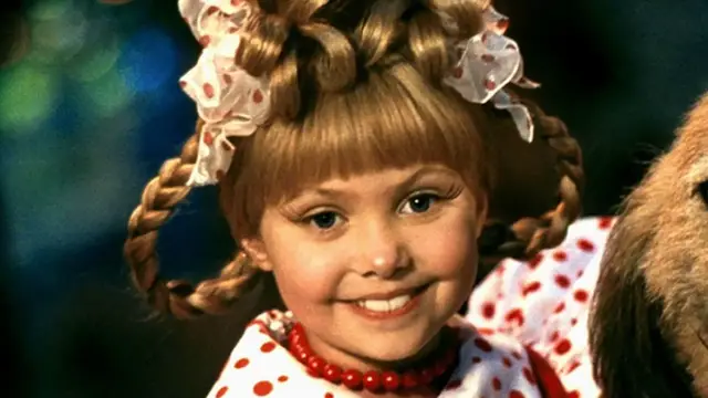 Video thumbnail for Cindy Lou Who Drops Rock Version Of 'Where Are You Christmas' & Fans Are Going Nuts