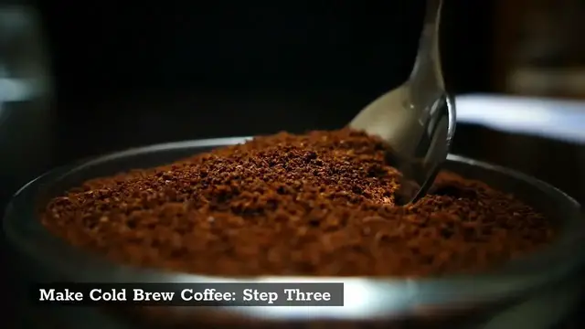 Video thumbnail for How To Make Cold Brew Coffee With The Bodum 2021