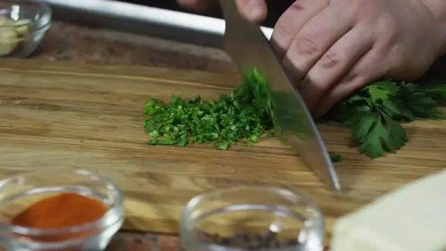 Video thumbnail for Foods & Garden Tips (38)