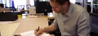 Video thumbnail for Exclusive: MISERY MANUSCRIPT SERIES: Scenic Design with David Korins