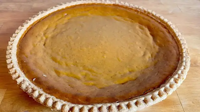 'Video thumbnail for We Now Know Who Has The Best Pumpkin Pie: Sam's Club Or Costco'