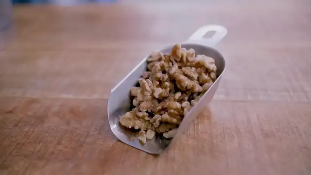 'Video thumbnail for No-Bake Mango Cheesecake ¦ Gluten Free Vegan Desserts (640p 24fps)'
