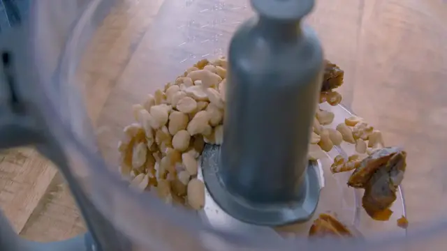 'Video thumbnail for No-Bake Peanut Butter Mousse Cake ¦ Gluten Free Vegan Desserts (640p 24fps)'