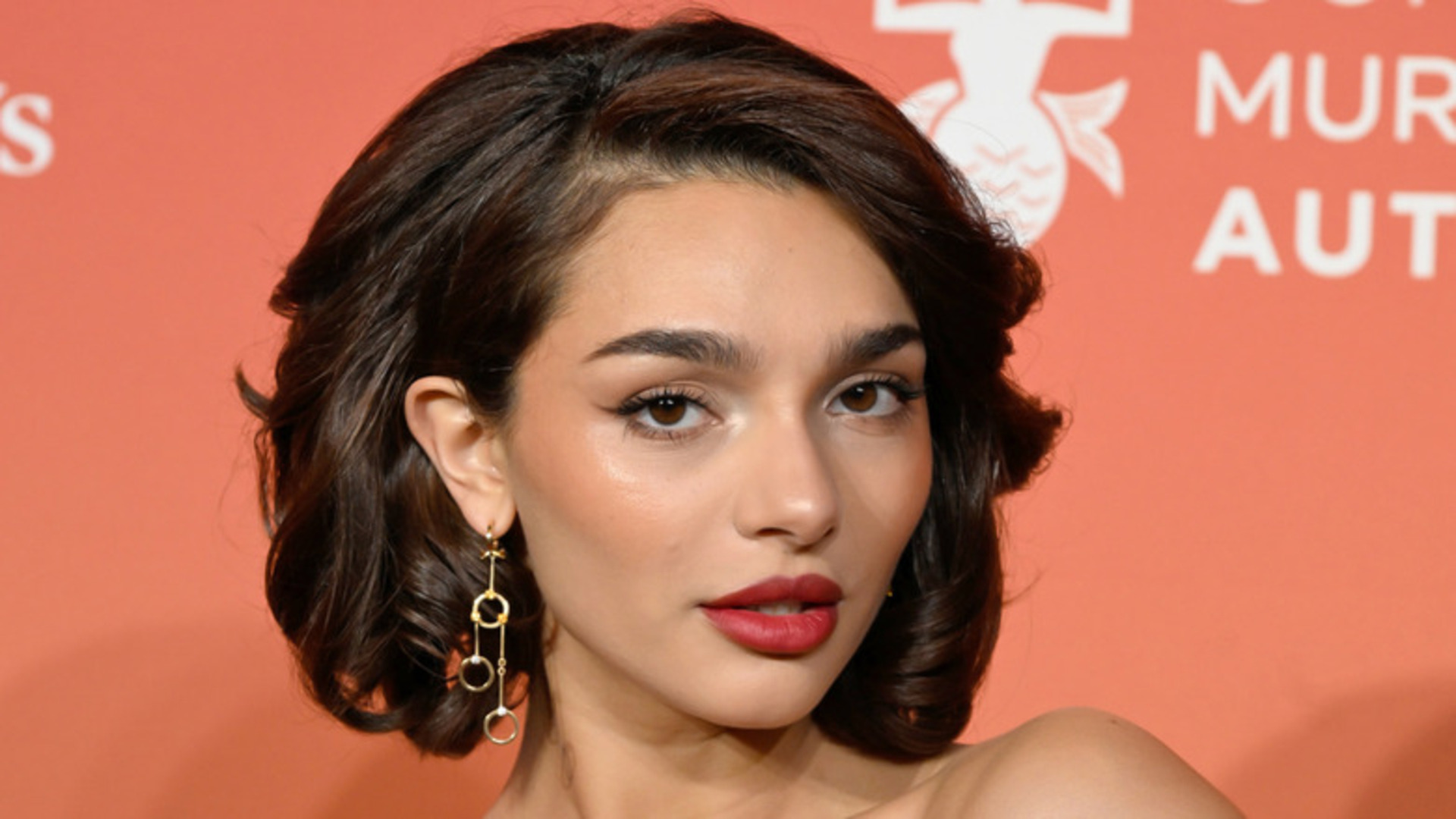 Video thumbnail for Why Ariana From Landman Looks So Familiar