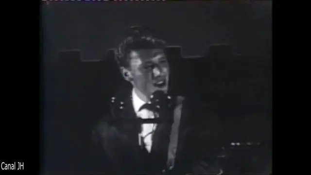 Video thumbnail for Johnny Hallyday - Une star dans l'histoire - partie 2/3