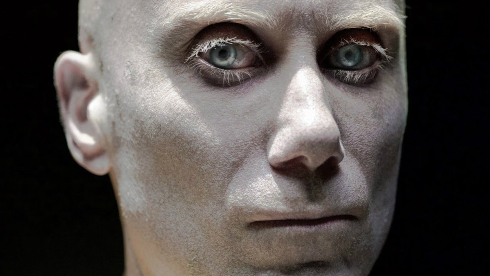 Video thumbnail for 8 Small Details In Logan Only True Fans Noticed