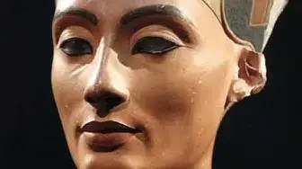 Video thumbnail for Nefertiti, reina de Egipto