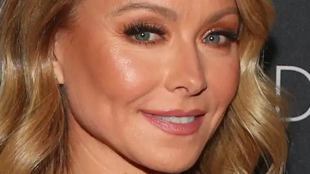 'Video thumbnail for The Truth About Kelly Ripa And Michael Strahan'