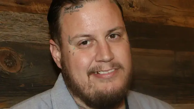 'Video thumbnail for Jelly Roll's Full Transformation Is Turning Heads'