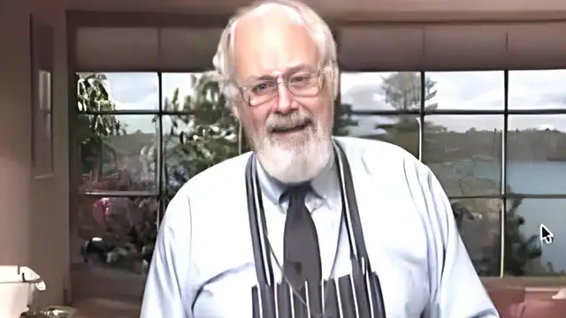 Video thumbnail for Celeb Chefs From The '90s Who Totally Vanished
