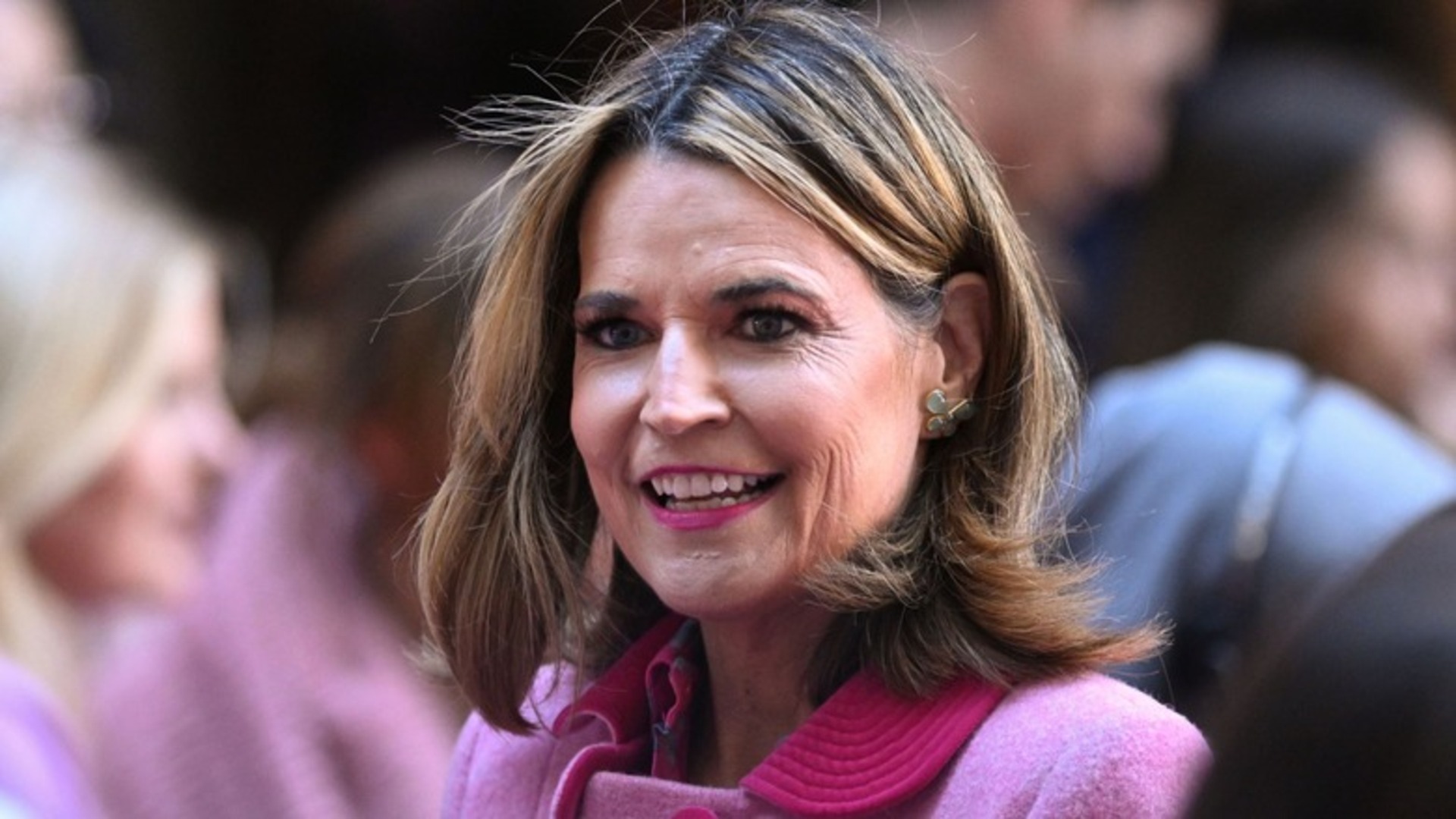 Video thumbnail for Today Anchor Savannah Guthrie's Head-Turning Transformation