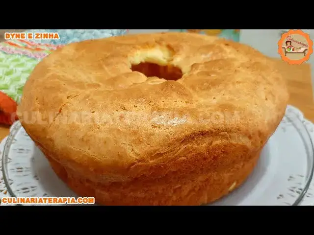 Video thumbnail for Bolo Pão de Queijo Mais Gostoso de Liquidificador Fácil e Rápido