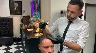 'Video thumbnail for How to use hair powder'