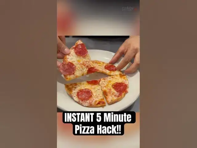 'Video thumbnail for 5 Minute HEALTHY Pizza Hack! #shorts'