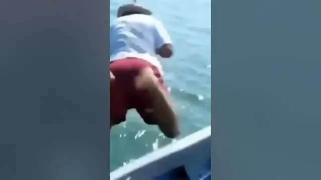 Video thumbnail for How to (not) fish a shark #fail #fishing #shorts #shark