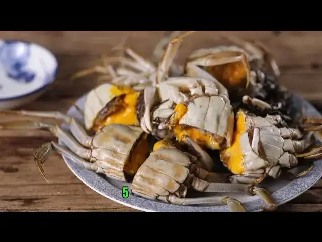 Video thumbnail for "Unveiling Crab Wonders: 10 Surprising Crab Fun Facts You Need to Know!"