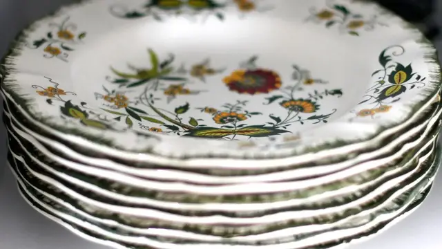 'Video thumbnail for These Vintage Kitchen Items Are Making A Comeback In 2025'