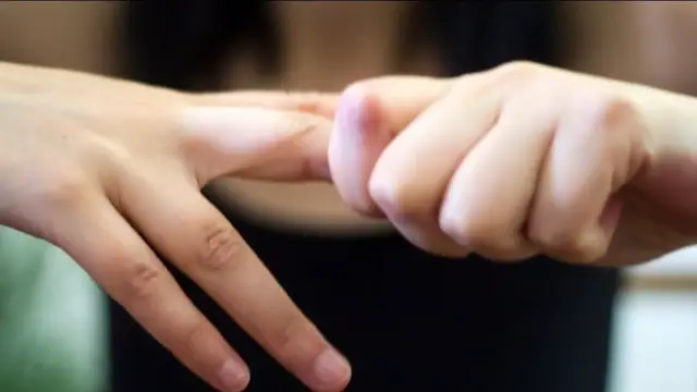 'Video thumbnail for The Truth About What Happens When You Crack Your Joints'
