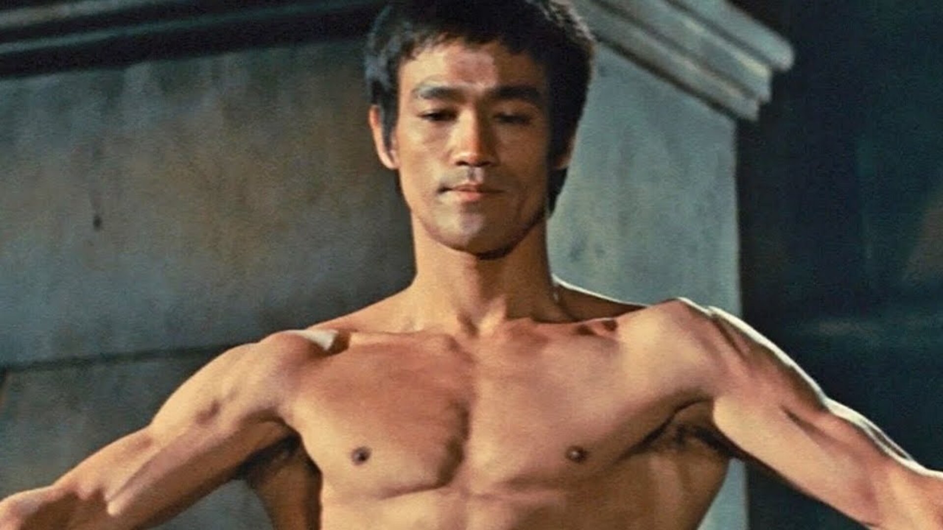 Video thumbnail for How Strong Was Bruce Lee?