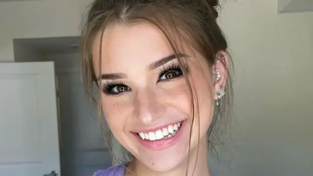 Video thumbnail for The Stunning Transformation Of TikToker Brooke Monk