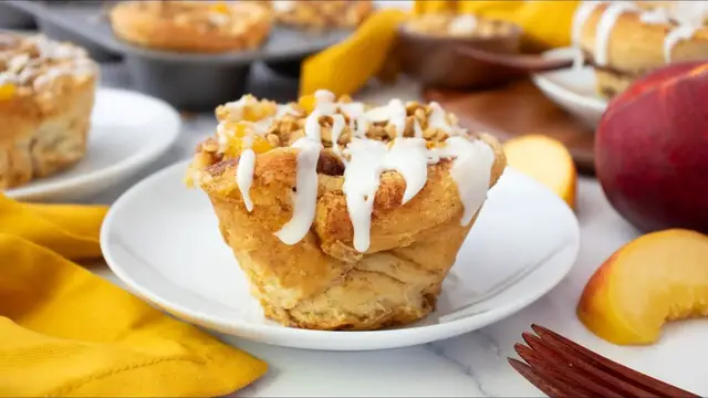 Video thumbnail for 3-Ingredient Peach Cobbler Cinnamon Rolls Recipe