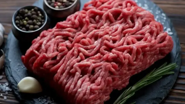'Video thumbnail for Here's How To Tell If Ground Beef Has Gone Bad'