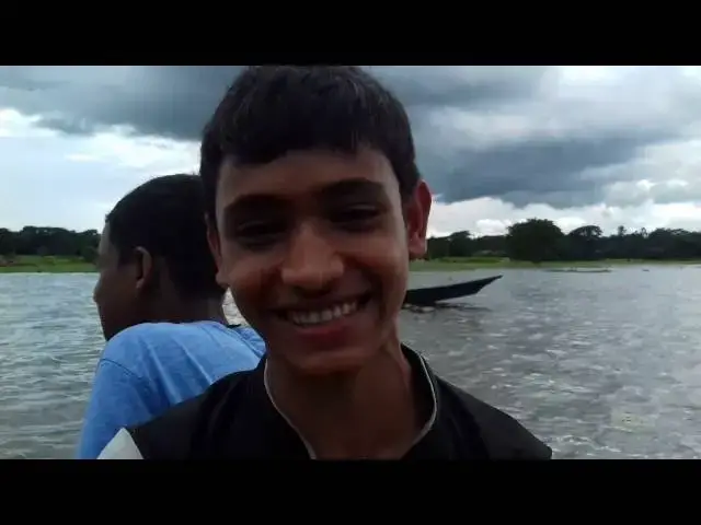 'Video thumbnail for নৌকা ভ্রমণ : হঠাৎ ঢেউয়ে সবার মাঝে আতংক!'