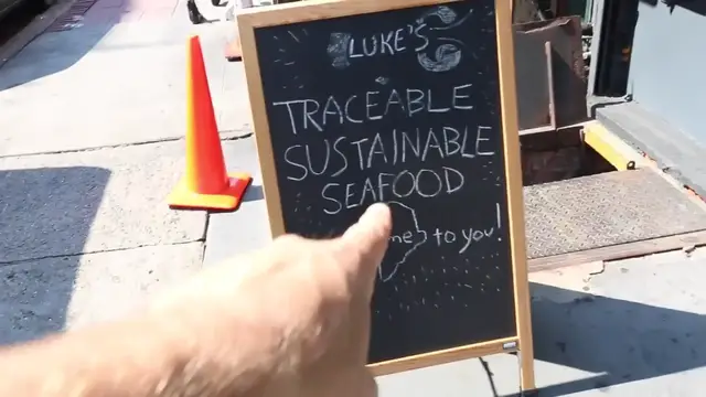 'Video thumbnail for The BEST LOBSTER ROLL in NYC is only _17_ _ DEVOUR POWER(720P_HD)'