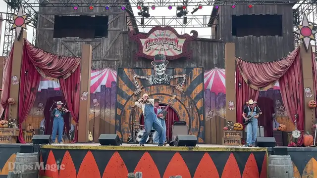 'Video thumbnail for Krazy Kirk and the Hillbillies | 2:30 PM | Knott's Spooky Farm  4K'