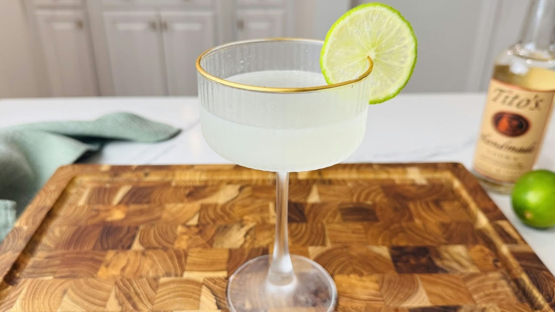 Video thumbnail for 3-Ingredient Vodka Gimlet Recipe