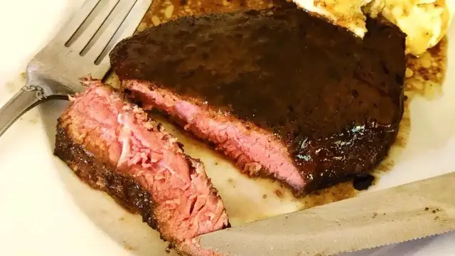 Video thumbnail for How to Reverse Sear Steak