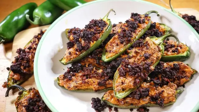 'Video thumbnail for Our 3-Ingredient Jalapeño Poppers Are For Chorizo Lovers'