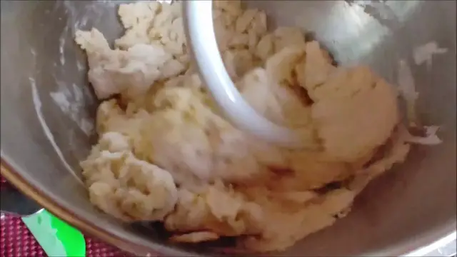 Video thumbnail for How to Tell When Pasta Dough is Ready Using a Stand Mixer