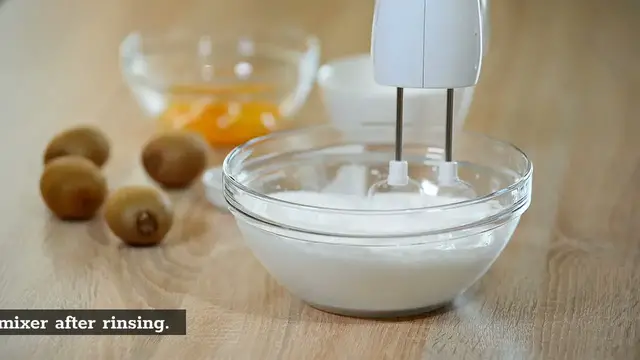 Video thumbnail for How To Clean A Hand Mixer? 2 Effective Methods To Try