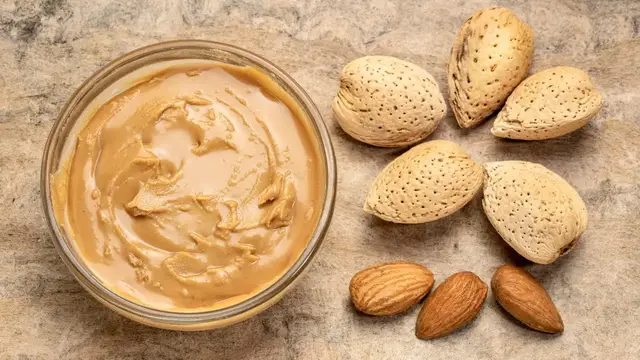 Video thumbnail for Crafting Nutritious Almond Butter at Home : video blog