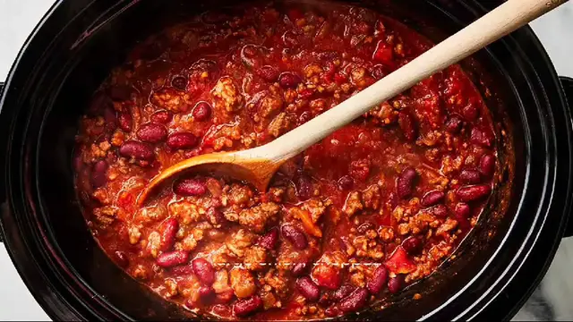 Video thumbnail for homemade chili recipe