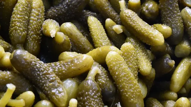 Video thumbnail for Here's Why You Shouldn't Throw Out Leftover Pickle Juice