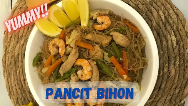 Video thumbnail for Pancit Bihon Guisado Recipe | Happy Tummy Recipes