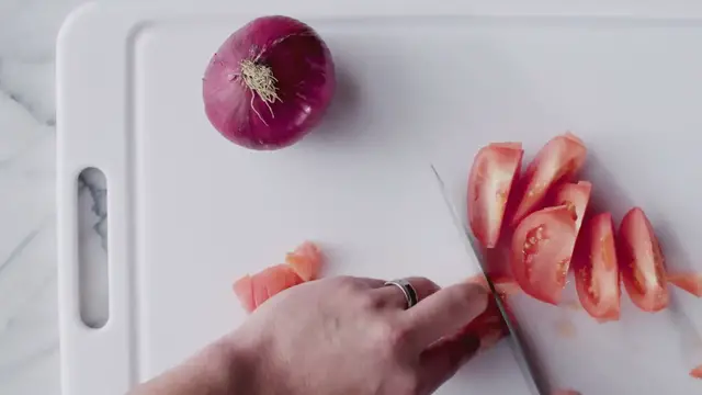 Video thumbnail for Avocado Salad and Feta Tomato Bread