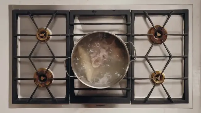 Video thumbnail for Make Soup Dumplings Like A Chinese Restaurant (1080p 24fps)