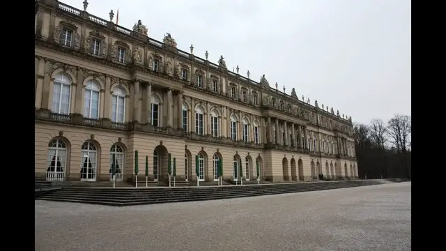 Video thumbnail for Herrenchiemsee - Insel und Schloss